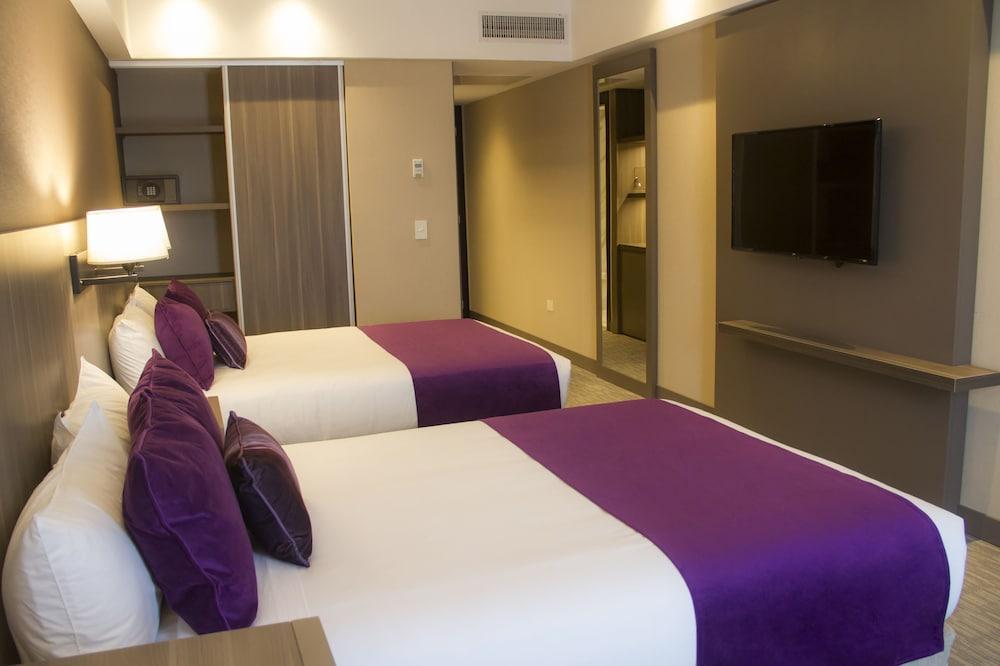 Hotel Land Plaza La Plata Kültér fotó