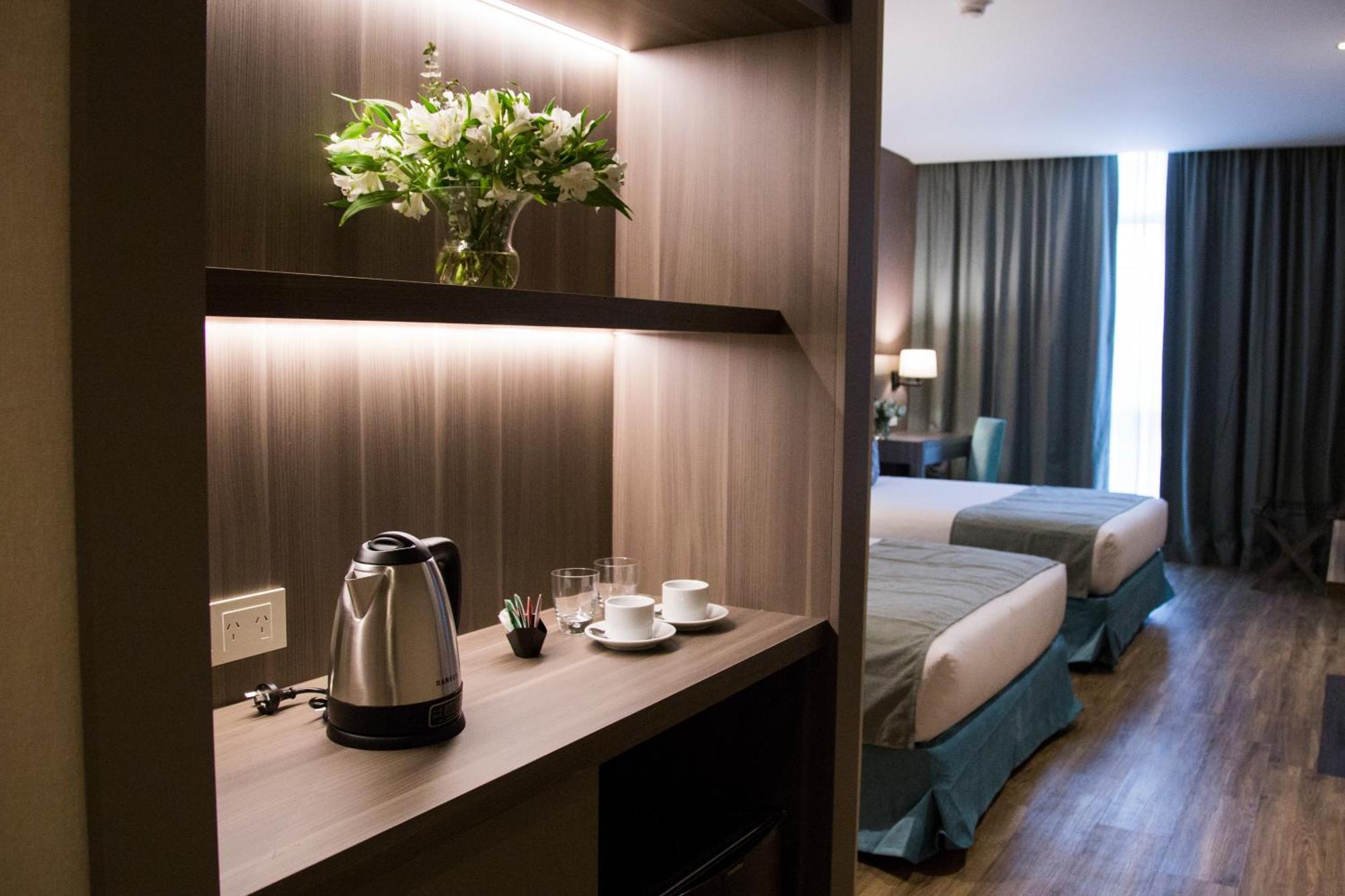 Hotel Land Plaza La Plata Kültér fotó