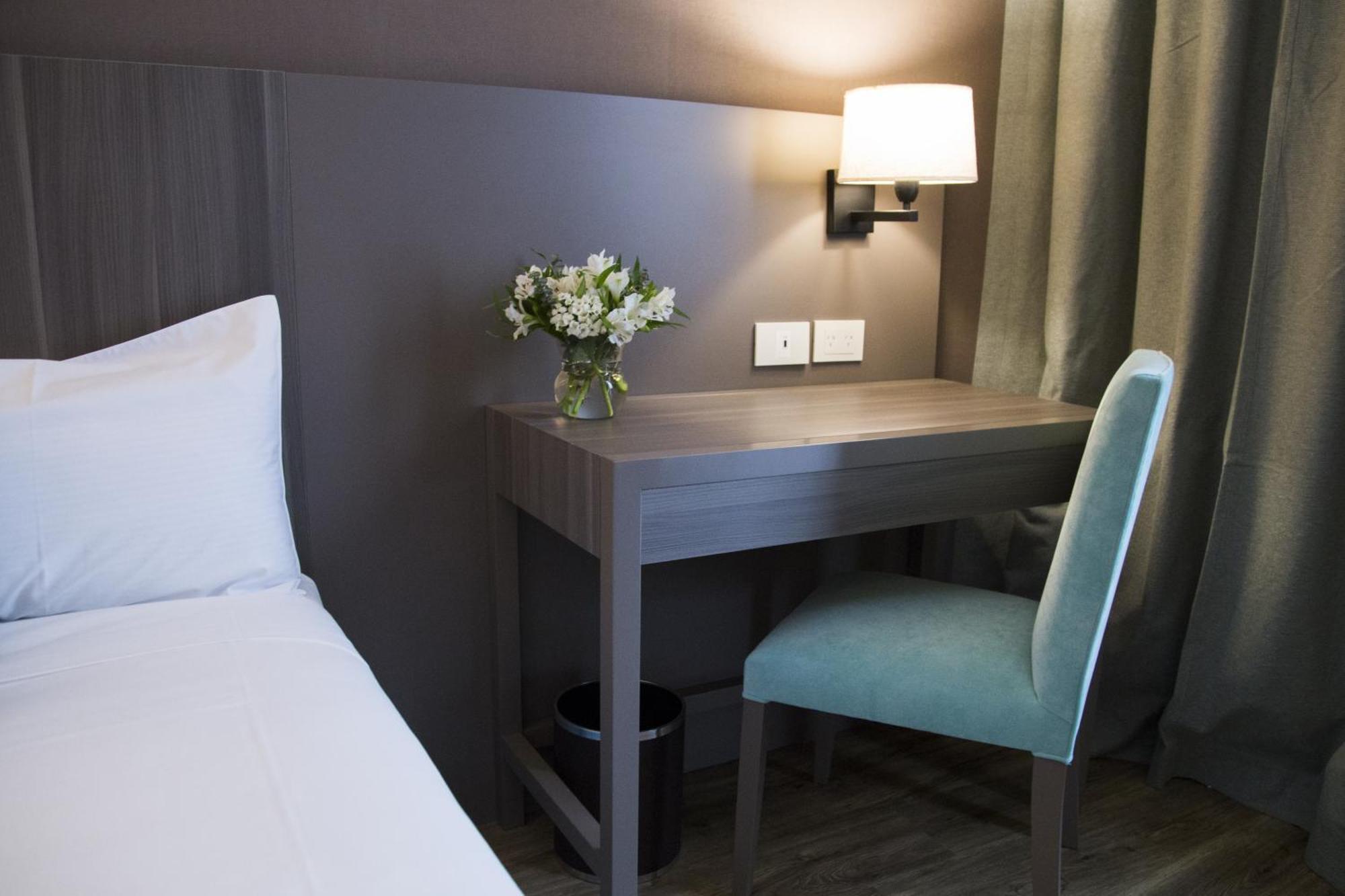 Hotel Land Plaza La Plata Kültér fotó