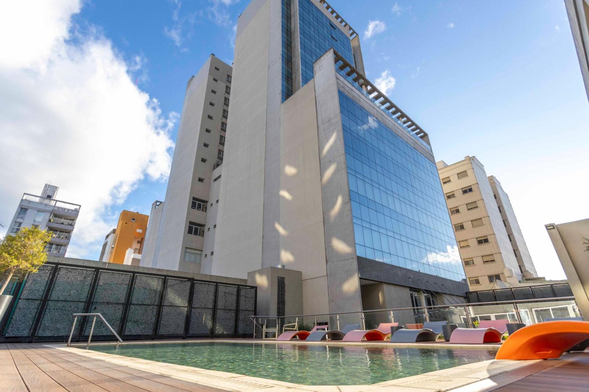 Hotel Land Plaza La Plata Kültér fotó