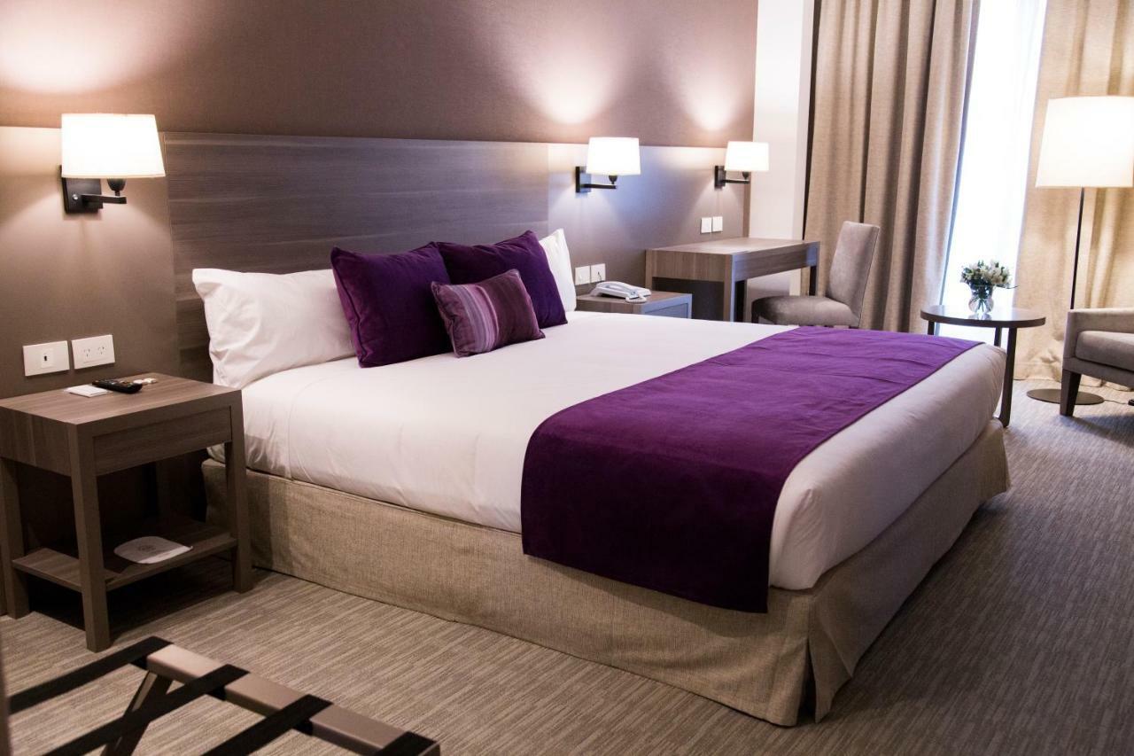 Hotel Land Plaza La Plata Kültér fotó