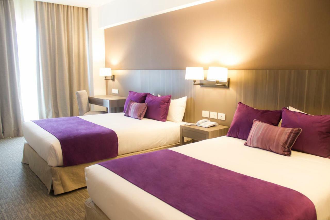 Hotel Land Plaza La Plata Kültér fotó